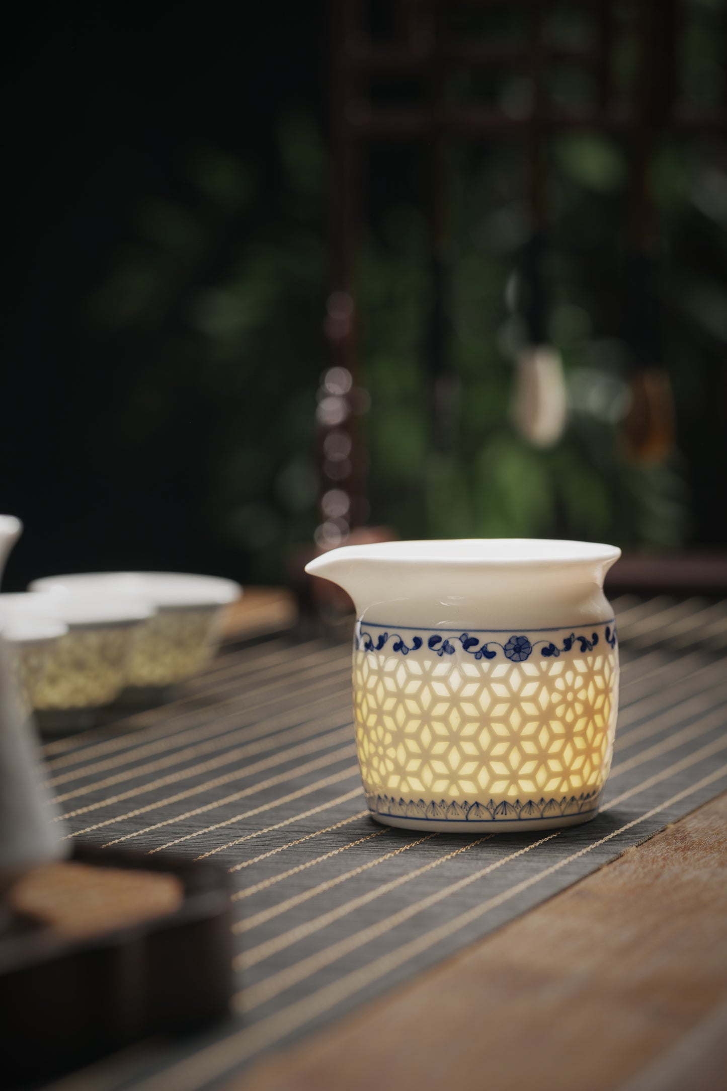 <Shadow of Window> Chinese Tea Set